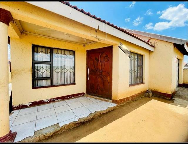 3 BEDROOM HOUSE FOR SALE IN DOORNKOP